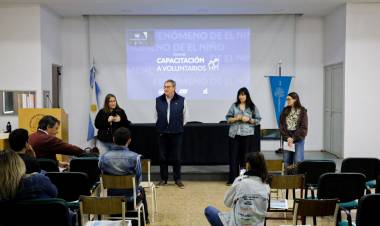 La Municipalidad y la UNL iniciaron capacitaciones para voluntarios ante el fenómeno El Niño