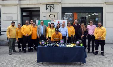 La Municipalidad y Asoem entregaron elementos de protección personal a trabajadores municipales