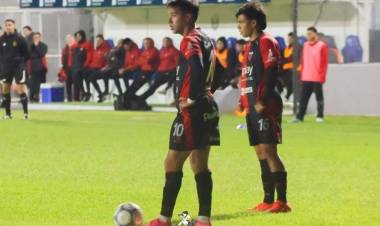 Otro gol de Lago para la levantada de Colón: "Estamos muy unidos"