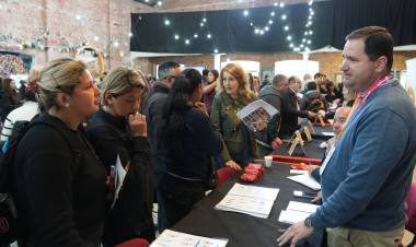 La Municipalidad y la Provincia impulsaron el Encuentro de Abastecimiento Alimentario