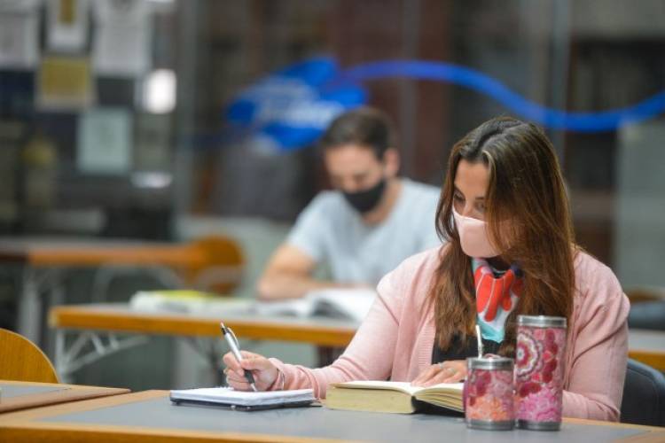 UNL aprobó el orden de mérito de las becas estudiantiles