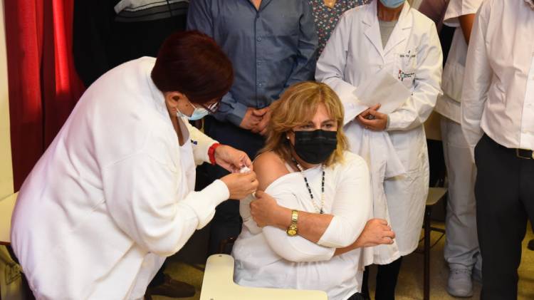 La provincia inició la campaña de vacunación antigripal