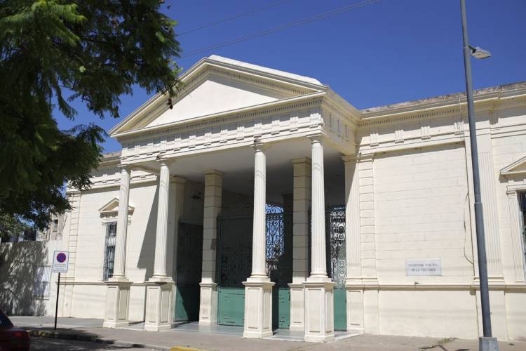 Rigen nuevos horarios en el Cementerio Municipal
