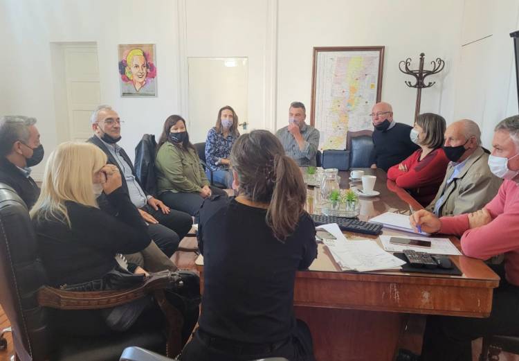 Reunión de autoridades del ministerio de Salud con presidentes comunales del dpto. Castellanos