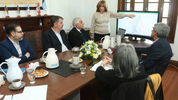 Frana mantuvo un encuentro de vinculación con las embajadas de Panamá, Bolivia, Ecuador, Colombia y Perú