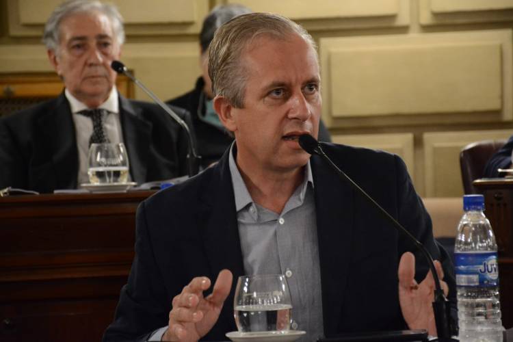 Rabbia solicita información por el hallazgo de cajas del “Plan Cuidar” en un allanamiento por narcocriminalidad