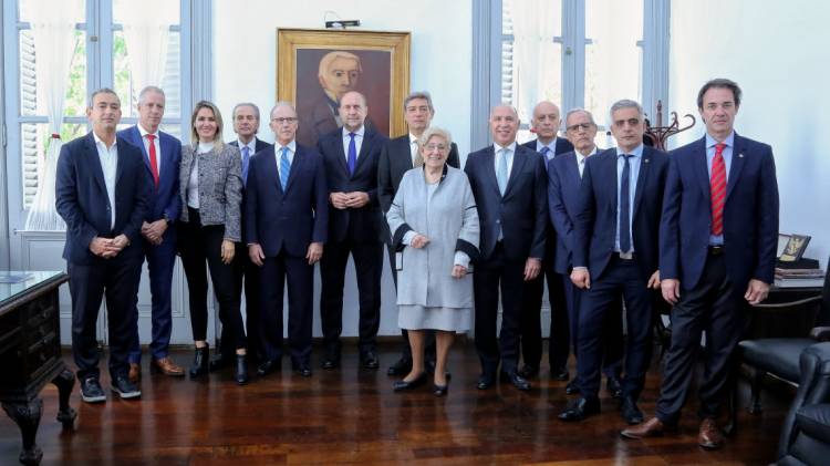 El gobernador Omar Perotti participó del Encuentro Nacional de la Justicia Federal en la ciudad de Rosario