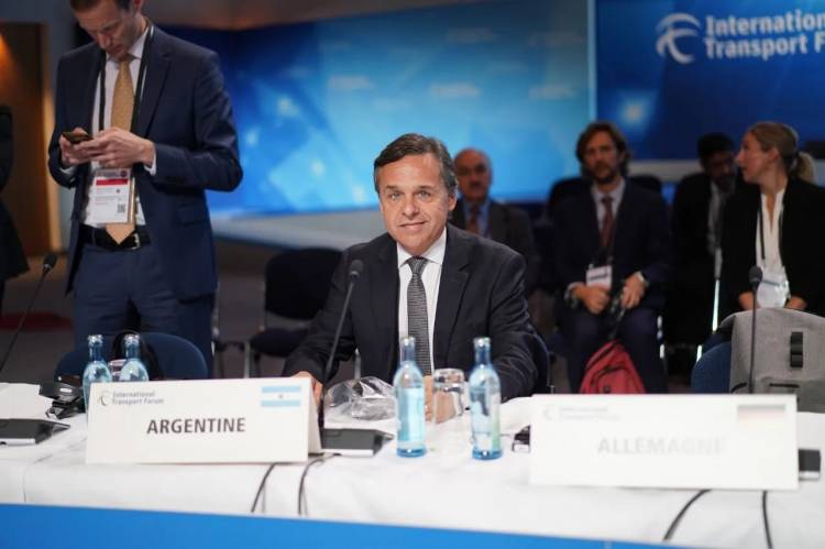 Diego Giuliano participó en el Foro Internacional de Transporte representando a Argentina y al Ministerio de Transporte de la Nación.