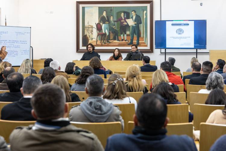 Los primeros licenciados en Criminología y Seguridad presentaron sus investigaciones