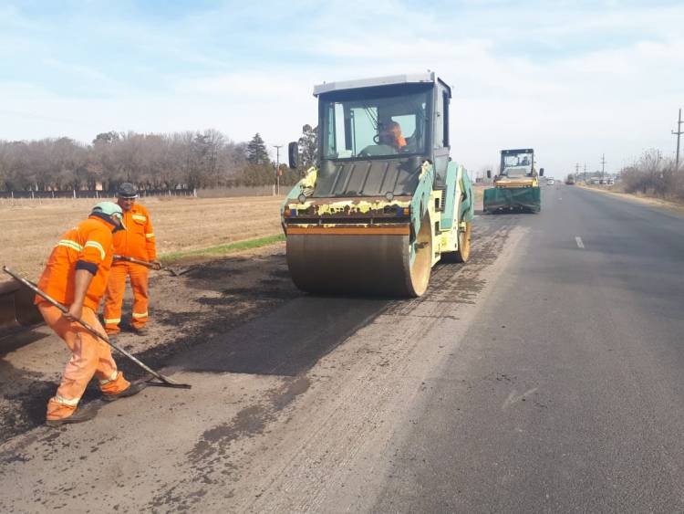 Arreglos finales en la ruta nacional 33 altura Firmat