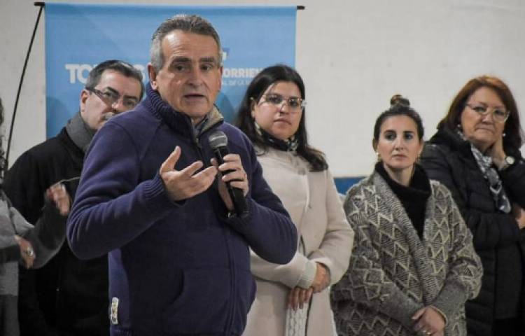 Rossi y el precandidato a gobernador Leandro Busatto, instaron a defender la gestión de Alberto Fernández