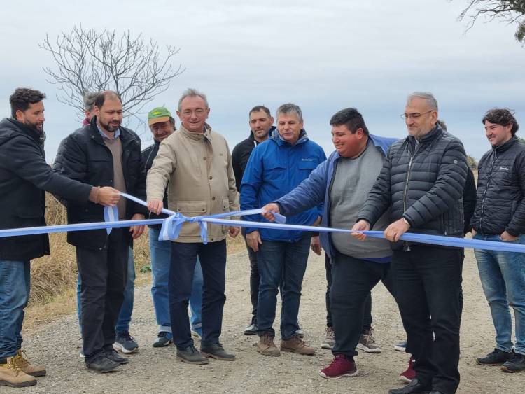 Se inauguraron mejoras en caminos rurales del dpto. Castellanos