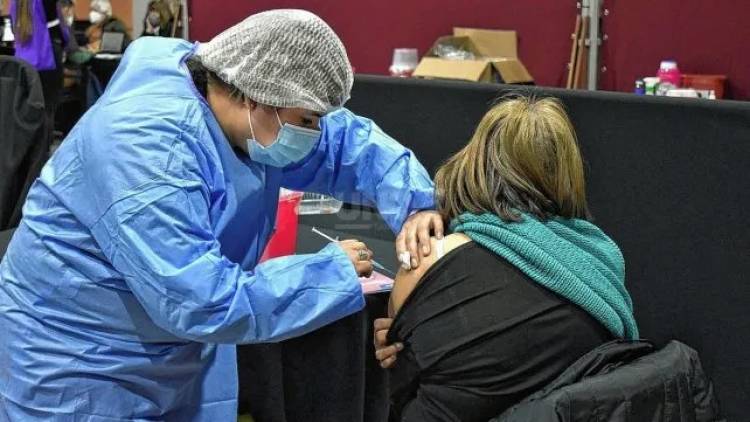 El coronavirus "ya se comporta como una enfermedad endémica más"