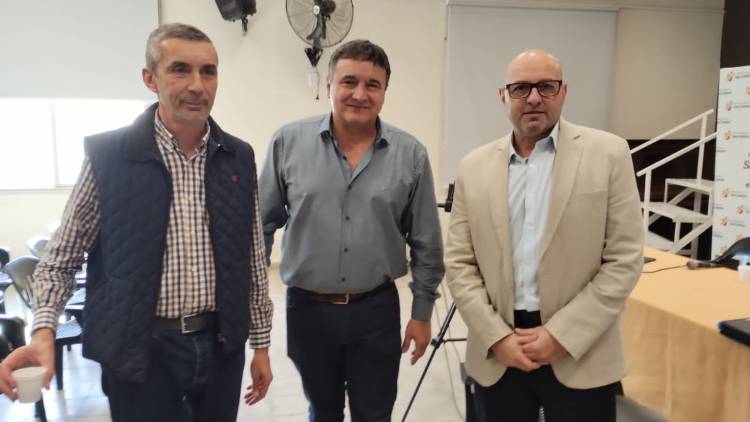 El presidente del Banco Municipal de Rosario se reunió con autoridades del Departamento San Cristóbal