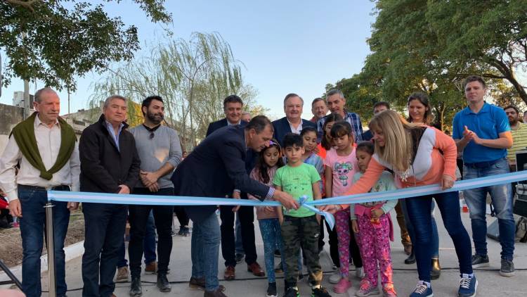Inauguración pavimento de calle Belgrano y puesta en valor de Plazoleta Salvador López