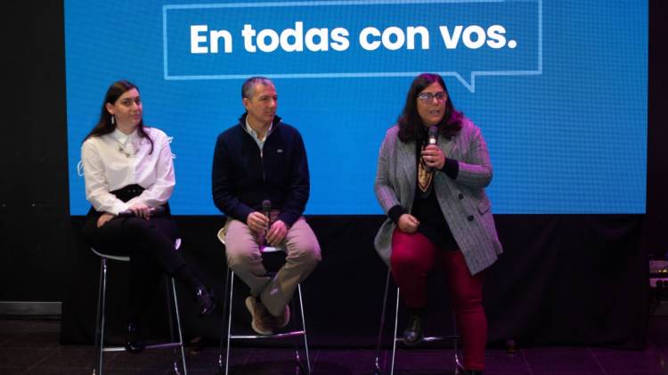 Santa Fe Capacita: La provincia lanzó una nuevalínea para mujeres y diversidades en economía del conocimiento