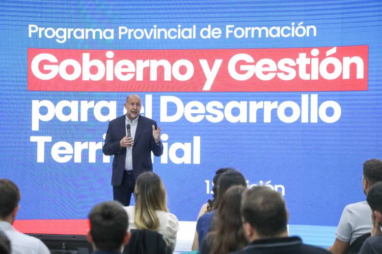 Perotti participó del lanzamiento del Programa Provincial de Formación “Gobierno y Gestión para el Desarrollo Territorial”