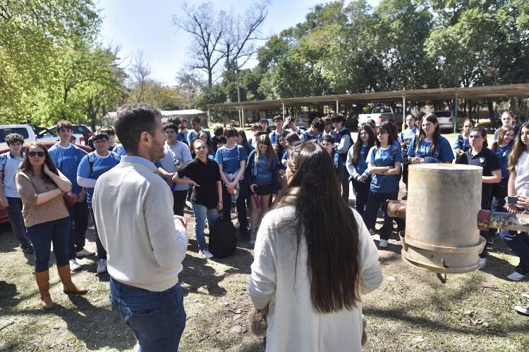 Instituciones Verdes: alumnos de secundaria recorrieron el Jardín Botánico