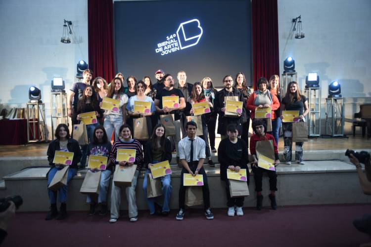 20 mil personas disfrutaron de la 14° Bienal de Arte Joven de la UNL