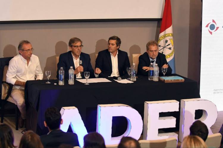 Jatón participó del segundo Coloquio ADER