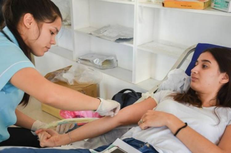 UNL fue sede de una nueva y exitosa colecta de donación de sangre