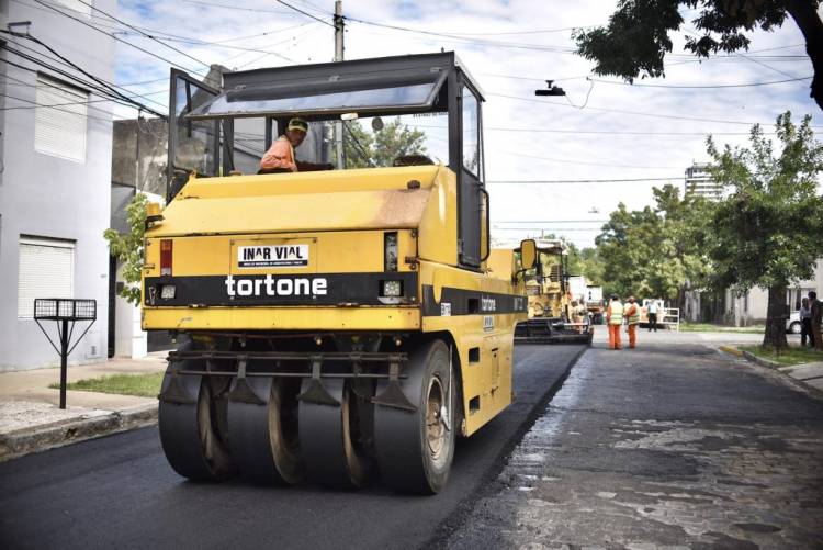 Con dos frentes de obra, el Plan de Bacheo avanza en Candioti Sur