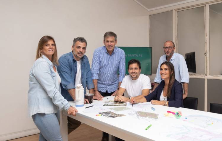 Emilio Jatón presentó a sus candidatos y candidatas