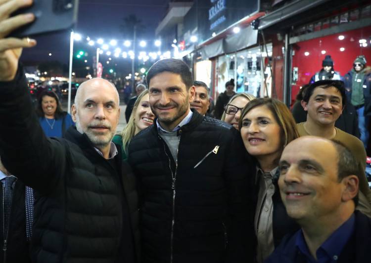 Horacio Rodríguez Larreta, con Maxi Pullaro y Chuchi Molina en Santa Fe