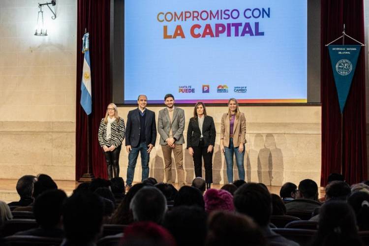 Los candidatos de Santa Fe Puede presentaron el Compromiso con la Capital