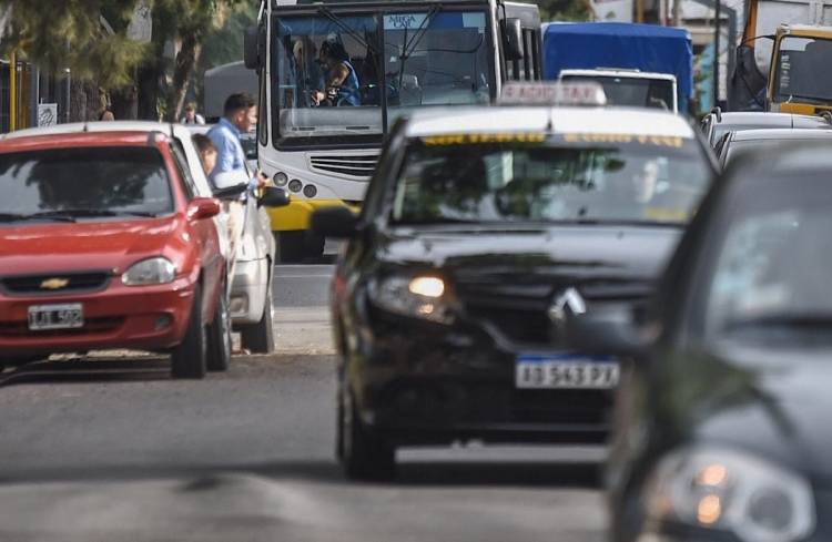 La Municipalidad autorizó la actualización de las tarifas del servicio de taxis y remises