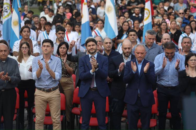 Pullaro participó de la conmemoración por el 111° aniversario de la ciudad de Laguna Paiva