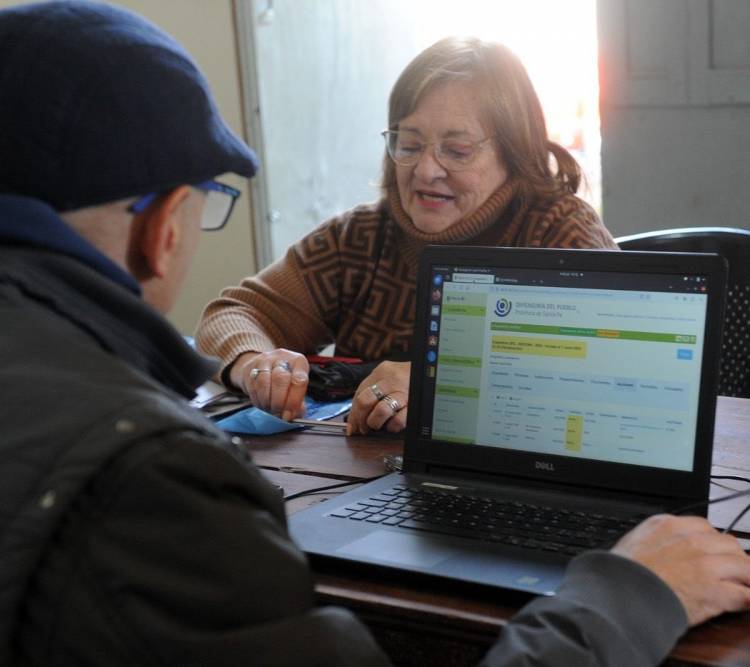 Atenciones barriales: la Municipalidad y la Defensoría del Pueblo continúan asesorando vecinos