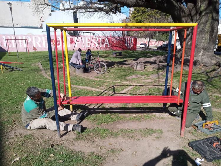 Se recuperaron y mejoraron 12 plazas en distintos puntos de la ciudad