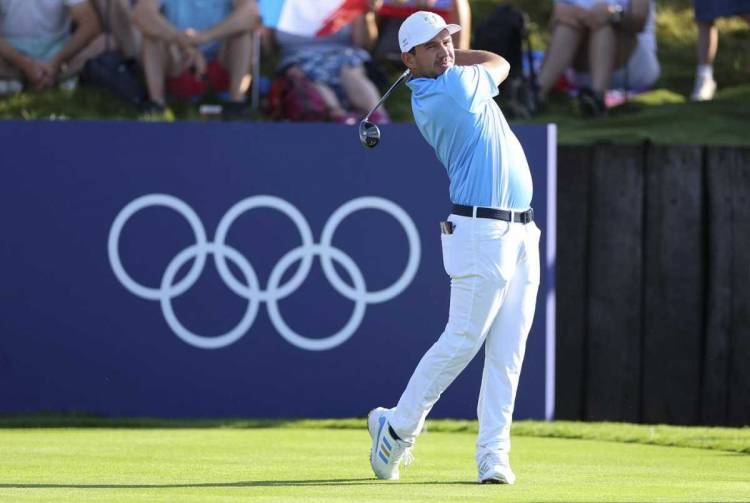 El rosarino Alejandro Tosti lejos de la definición por medallas en el golf olímpico