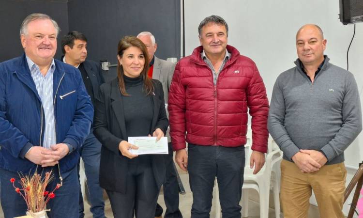 En Ceres se firmaron convenios provinciales y entregaron aportes a MMyCC por alrededor de $ 400 millones