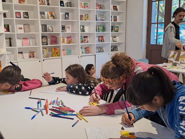 Se dictará un taller literario para infancias en la Sala Mercado Editorial