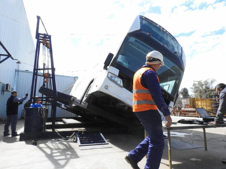 Santa Fe fue reconocida por el INTI por trabajos vinculados a la industria carrocera