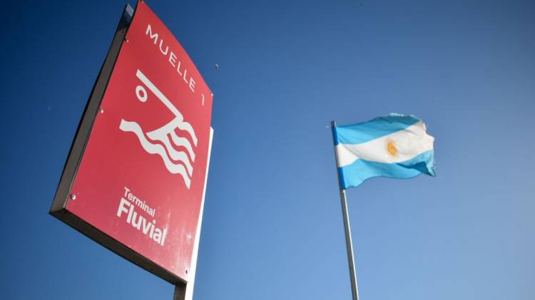 Cruces a la isla desde La Fluvial: suman servicios los viernes y feriados