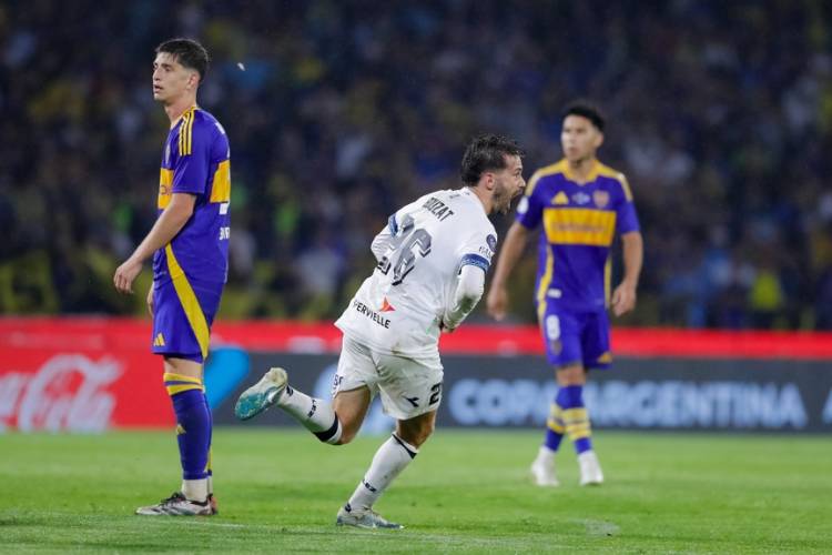 Vélez logró un triunfo memorable ante Boca y jugará su primera Final de Copa Argentina