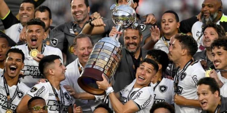 Botafogo se coronó campeón de la Conmebol Libertadores y festejó en el Monumental