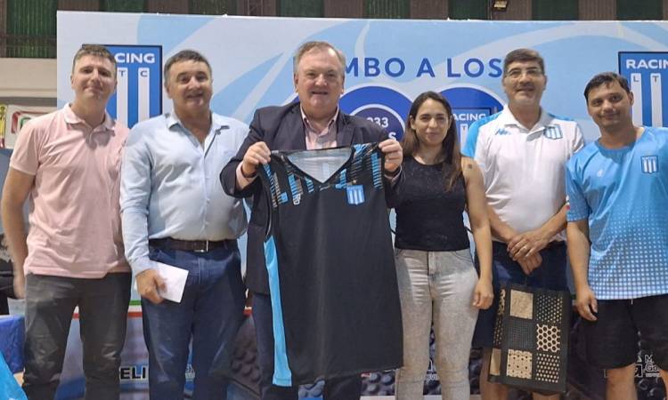 Michlig y González entregaron aportes y firmaron convenios en beneficio del Club  Racing de San Cristóbal