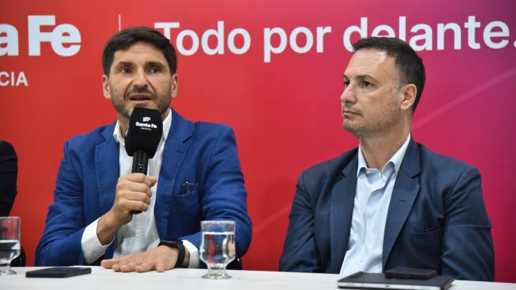 Pullaro: “El programa Llave tiende una mano a los que más lo necesitan en este momento”