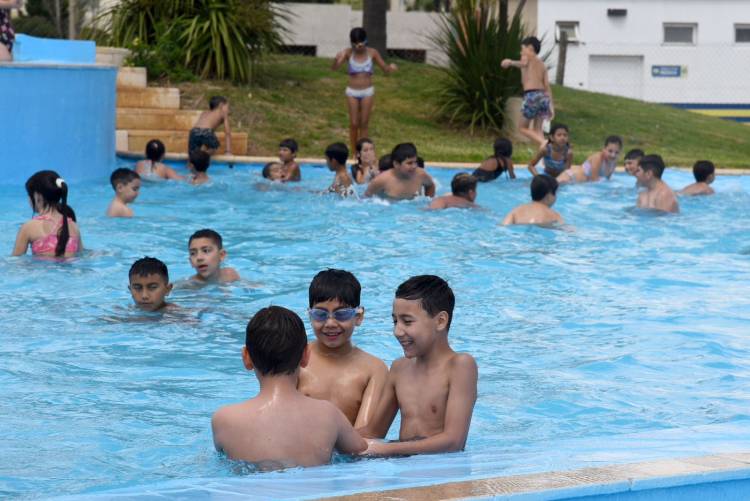 Más de 36 mil niños y adolescentes disfrutarán de las Escuelas de Verano de Santa Fe