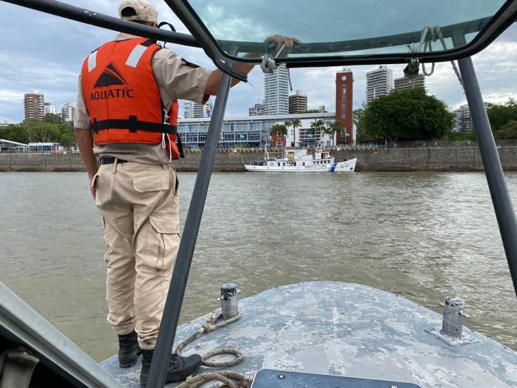 Operativo Verano: Provincia invita a conocer el Guardacostas “Mandubí” en Rosario y Santa Fe