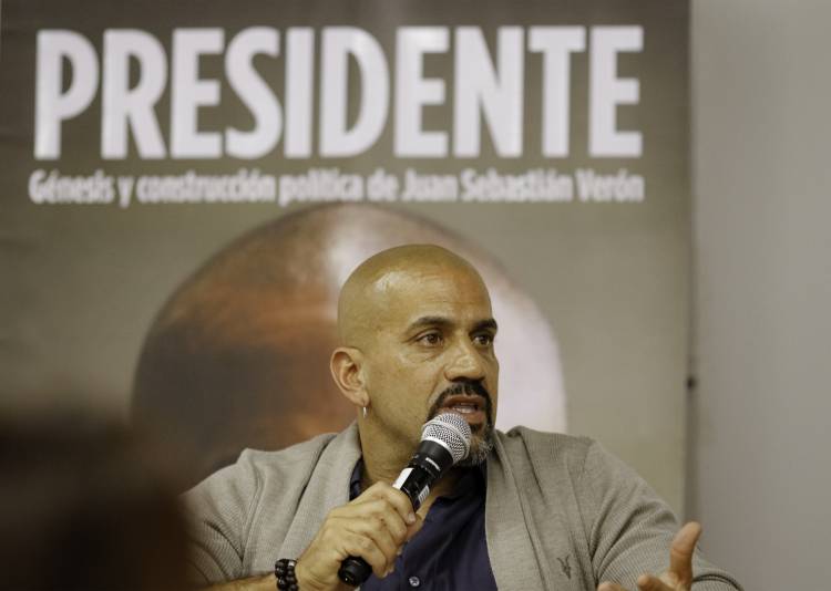 Juan Sebastián Verón dijo que el acuerdo con Foster Gillet lo acercará más al presidente Milei