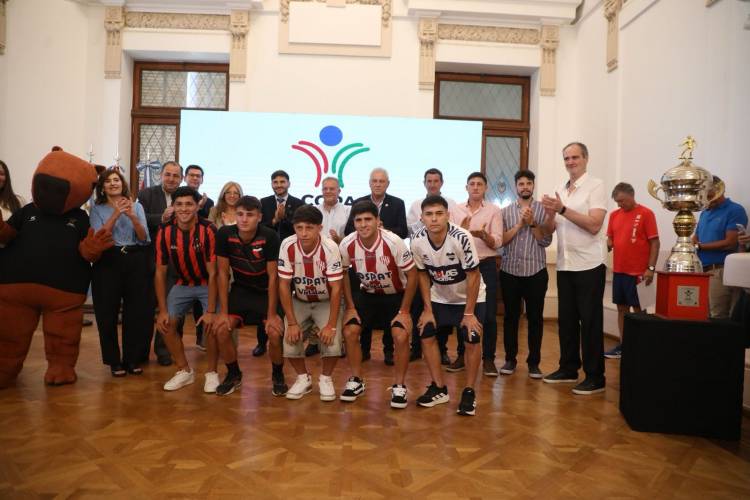 Presentaron la instancia final de la Copa Túnel Subfluvial de fútbol