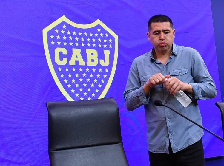 Mensaje viral contra Riquelme: "Hay que putear a más no poder y hacer sentir que el club es de los socios"