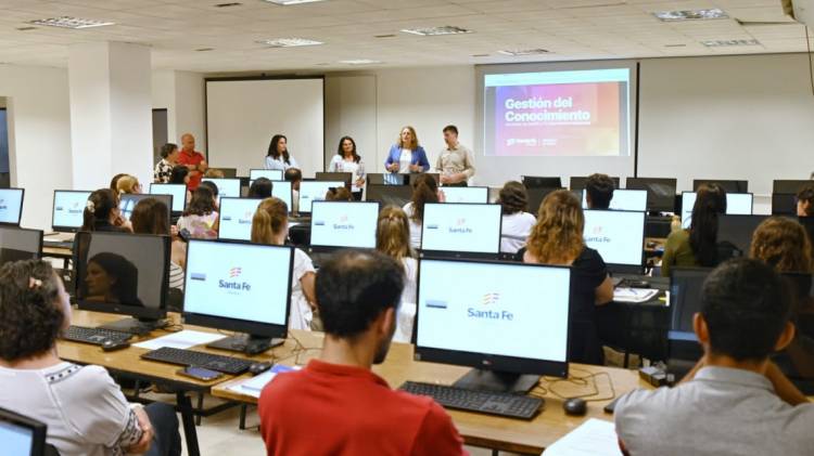 Capacitaciones para equipos de salud: Provincia abrió la inscripción a las propuestas 2025