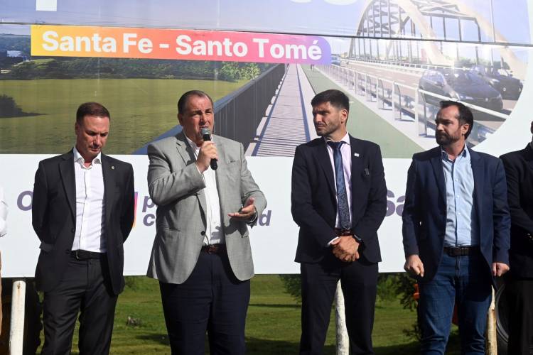Nuevo puente Santa Fe - Santo Tomé: “Esta obra cumple sueños, soluciona problemas y da felicidad a la gente”