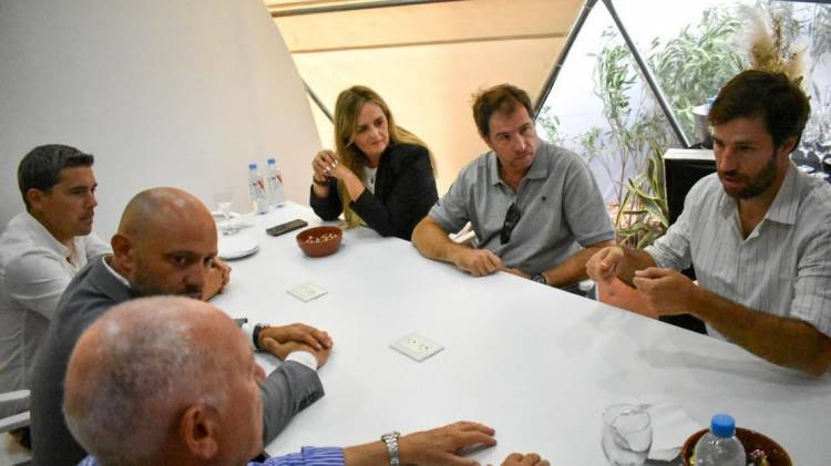 Expoagro: Santa Fe busca posicionar a sus puertos en la exportación de litio y a sus empresas en el sector de minería, gas y petróleo